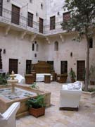 1933-022_Dar_Z_Courtyard