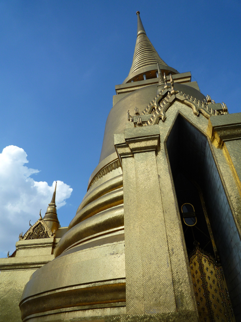 013_Phra_Siratana_Chedi